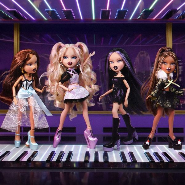 Ігровий набір з лялькою Bratz серії Stylin' Birthday &mdash; Ясмін 596028 фото