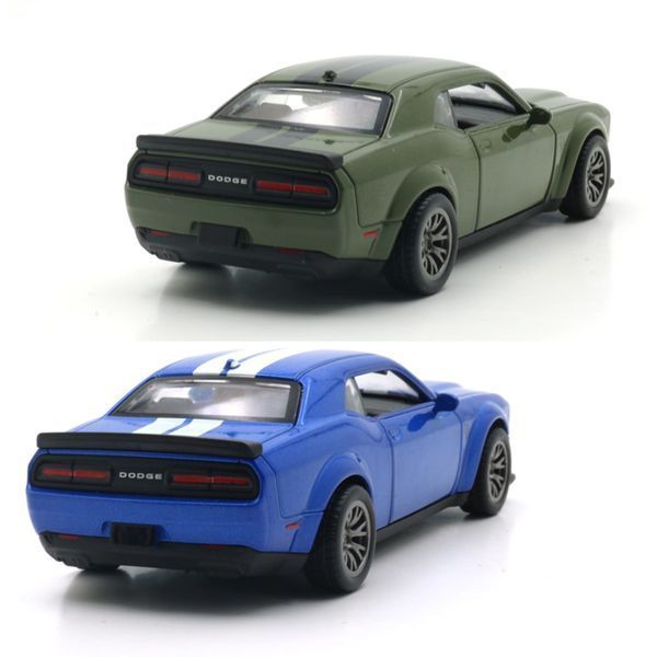 Автомодель - Dodge Challenger SRT Jailbreak 2022 (синій, зелений) 250949 фото